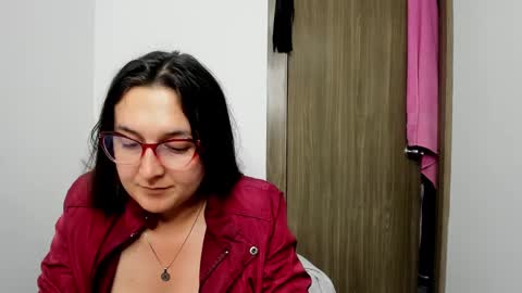 sweet__suck69bitch online show from December 17, 2024, 6:02 am