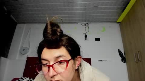 sweet__suck69bitch online show from January 6, 2025, 4:26 am
