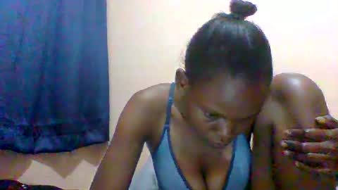 Snapshot of sweet_adora chatting on February 7, 2025, 6:56 pm sweet_adora online show from February 7, 2025, 6:56 pm