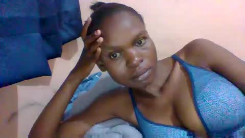 Snapshot of sweet_adora chatting on February 8, 2025, 6:22 am sweet_adora online show from February 8, 2025, 6:22 am