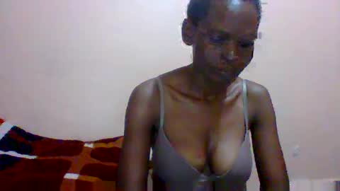 Snapshot of sweet_adora chatting on February 17, 2025, 5:14 am sweet_adora online show from February 17, 2025, 5:14 am