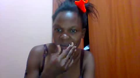 Snapshot of sweet_adora chatting on February 24, 2025, 12:09 am sweet_adora online show from February 24, 2025, 12:09 am