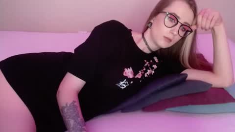 Snapshot of sweet_alica15 chatting on July 23, 2026, 6:50 pm Alice online show from July 23, 2026, 6:50 pm