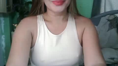 sweet_berries88 online show from February 9, 2026, 3:32 am