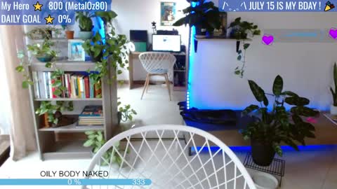Snapshot of sweet_bluee chatting on June 5, 2026, 10:15 pm Tutti online show from June 5, 2026, 10:15 pm