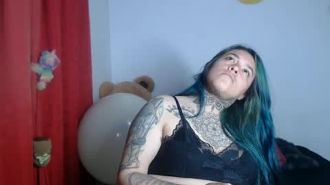 Snapshot of sweet_bubblee chatting on June 23, 2026, 12:41 am Bubbles online show from June 23, 2026, 12:41 am