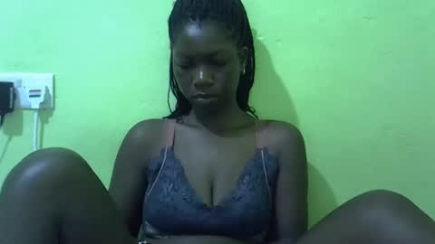 sweet_cherie1 online show from March 20, 2026, 2:38 am