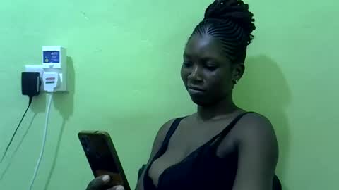 Snapshot of sweet_cherie1 chatting on June 5, 2026, 6:52 am sweet_cherie1 online show from June 5, 2026, 6:52 am