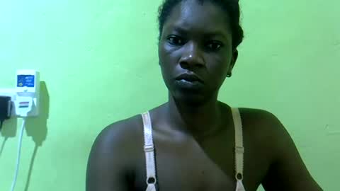 Snapshot of sweet_cherie1 chatting on June 30, 2026, 4:13 am sweet_cherie1 online show from June 30, 2026, 4:13 am