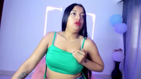 Canela online show from October 13, 2025, 2:17 pm