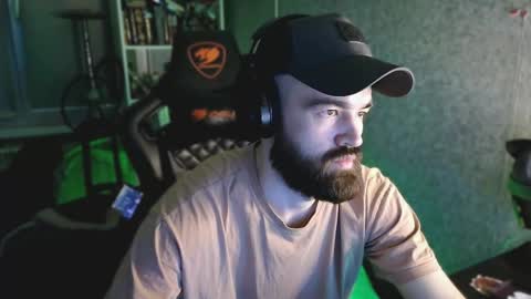 sweet_couplees online show from April 19, 2026, 9:28 pm