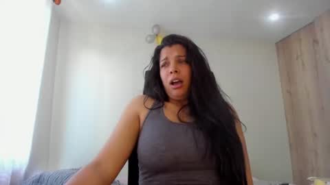 Snapshot of sweet_dreamses chatting on July 6, 2026, 2:25 pm Kendra online show from July 6, 2026, 2:25 pm