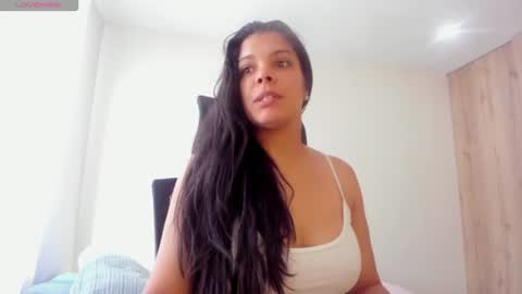 Snapshot of sweet_dreamses chatting on July 9, 2026, 2:10 pm Kendra online show from July 9, 2026, 2:10 pm