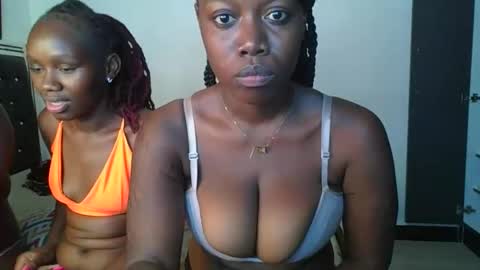 Snapshot of sweet_ella6 chatting on April 2, 2026, 1:47 am sweet_ella6 online show from April 2, 2026, 1:47 am