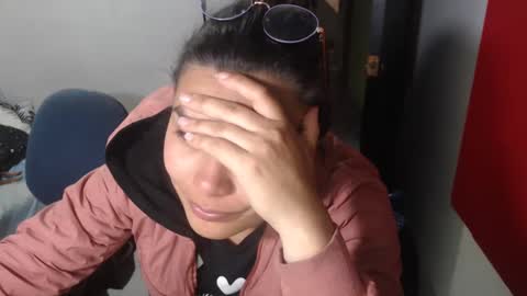 Snapshot of sweet_fantasy_couple chatting on February 26, 2025, 1:00 am sweet_fantasy_couple online show from February 26, 2025, 1:00 am