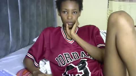 sweet_freaky online show from May 26, 2026, 9:33 pm