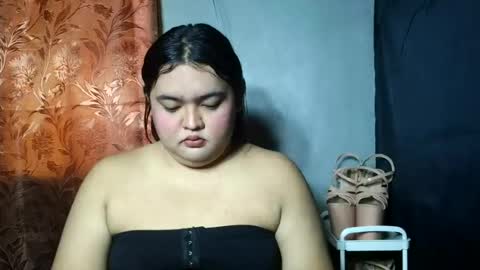 sweet_frex123 online show from July 27, 2026, 1:45 am