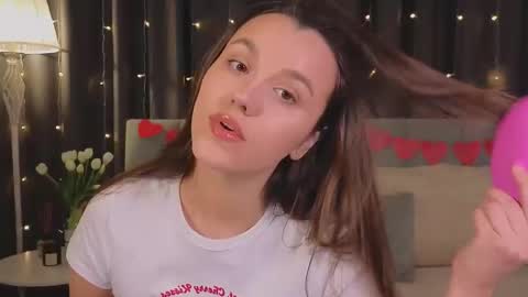 Snapshot of sweet_haeven chatting on February 16, 2025, 9:59 am Im Mia.LOVELY PATTERNS 100  120  160  200 my toy buzzes from 2 tip online show from February 16, 2025, 9:59 am