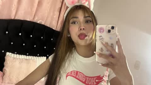 Snapshot of sweet_hannaah chatting on June 25, 2026, 2:33 am Hannah online show from June 25, 2026, 2:33 am