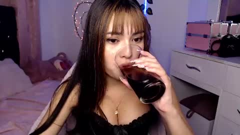 Snapshot of sweet_hannaah chatting on July 14, 2026, 3:00 am Hannah online show from July 14, 2026, 3:00 am