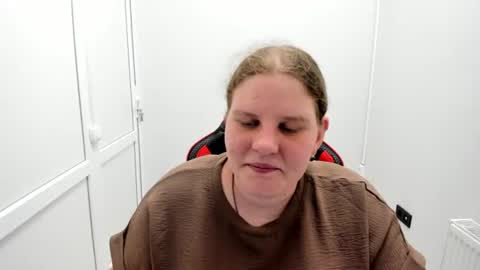 Karla online show from June 21, 2026, 12:52 pm