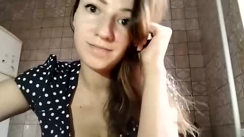 Anna online show from March 3, 2025, 9:11 am