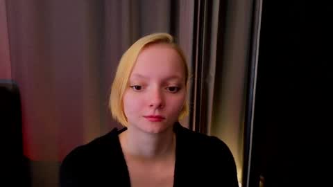 Lana online show from April 23, 2026, 4:20 pm