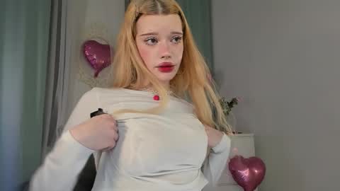 Melissa. Join me on Fansly link in social medias online show from February 13, 2026, 9:00 pm