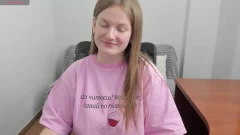 Mila online show from February 24, 2026, 9:35 pm