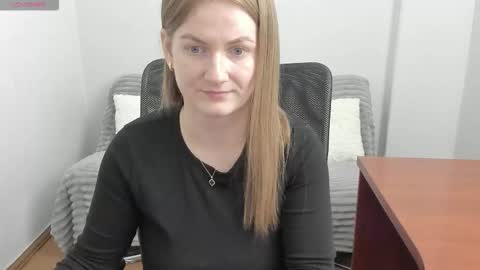 Mila online show from March 29, 2026, 8:09 pm