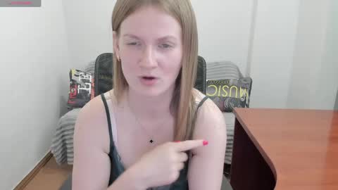 Mila online show from May 24, 2026, 6:02 pm