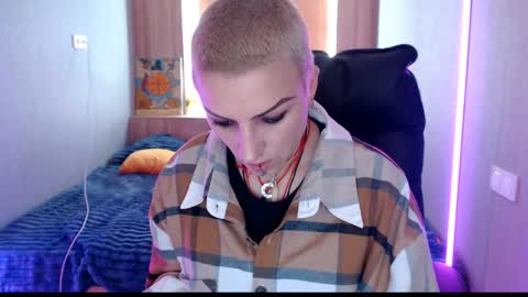 sweet_n_strong online show from May 8, 2026, 11:15 am