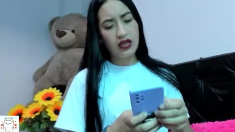 Snapshot of sweet_nhaomy chatting on November 11, 2025, 7:47 pm Nhaomy online show from November 11, 2025, 7:47 pm