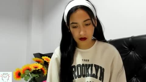 Snapshot of sweet_nhaomy chatting on November 15, 2025, 2:09 am Nhaomy online show from November 15, 2025, 2:09 am