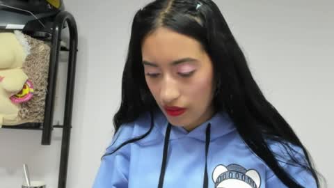 Snapshot of sweet_nhaomy chatting on March 31, 2026, 8:09 pm Nhaomy online show from March 31, 2026, 8:09 pm