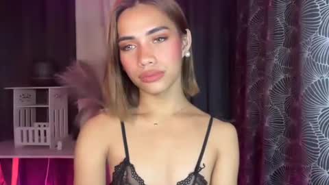 Snapshot of sweet_nikki03 chatting on October 22, 2025, 4:51 pm sweet_nikki03 online show from October 22, 2025, 4:51 pm