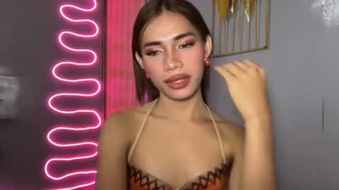 sweet_nikki03 online show from April 26, 2026, 9:12 pm