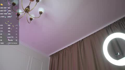 Vanessa online show from May 20, 2026, 10:43 am