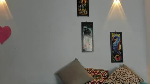Snapshot of sweet_rose72 chatting on June 3, 2026, 1:30 am sweet_rose72 online show from June 3, 2026, 1:30 am