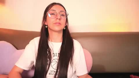 Sammy Lauren online show from February 17, 2026, 7:31 pm