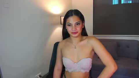 Snapshot of sweet_scarllet12 chatting on December 16, 2024, 11:07 pm SCARLLET online show from December 16, 2024, 11:07 pm