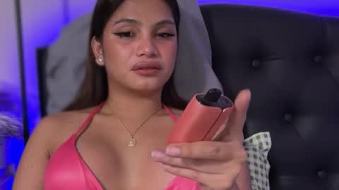 Snapshot of sweet_scarllet12 chatting on October 9, 2025, 3:43 pm SCARLLET online show from October 9, 2025, 3:43 pm