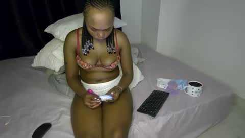 Nina online show from April 1, 2026, 7:22 pm