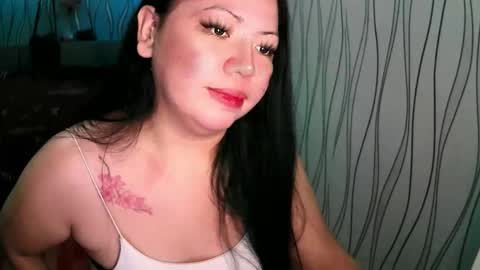 Snapshot of sweet_sugarxxx09 chatting on November 27, 2025, 7:05 pm Caren online show from November 27, 2025, 7:05 pm