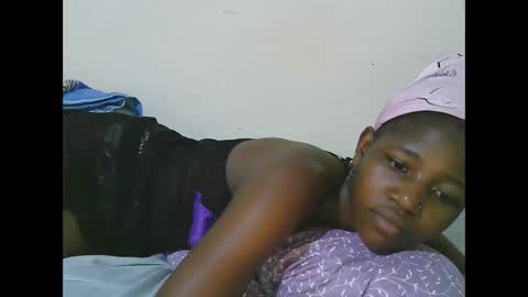 Tatty online show from October 12, 2025, 7:24 pm