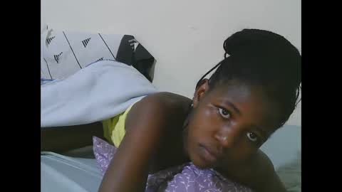 Tatty online show from October 19, 2025, 4:35 am