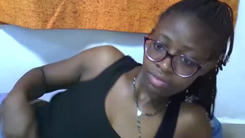 sweet_zarah online show from March 26, 2026, 8:53 am