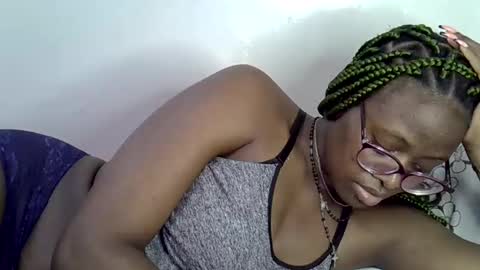Snapshot of sweet_zarah chatting on May 7, 2026, 3:39 pm sweet_zarah online show from May 7, 2026, 3:39 pm