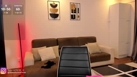 Snapshot of sweetameliaa chatting on March 1, 2025, 11:58 pm Amelia 3 - Im a naughty girl3 online show from March 1, 2025, 11:58 pm