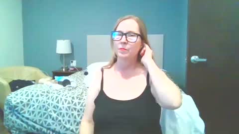 sweetandnaughty123 online show from October 20, 2025, 4:57 am
